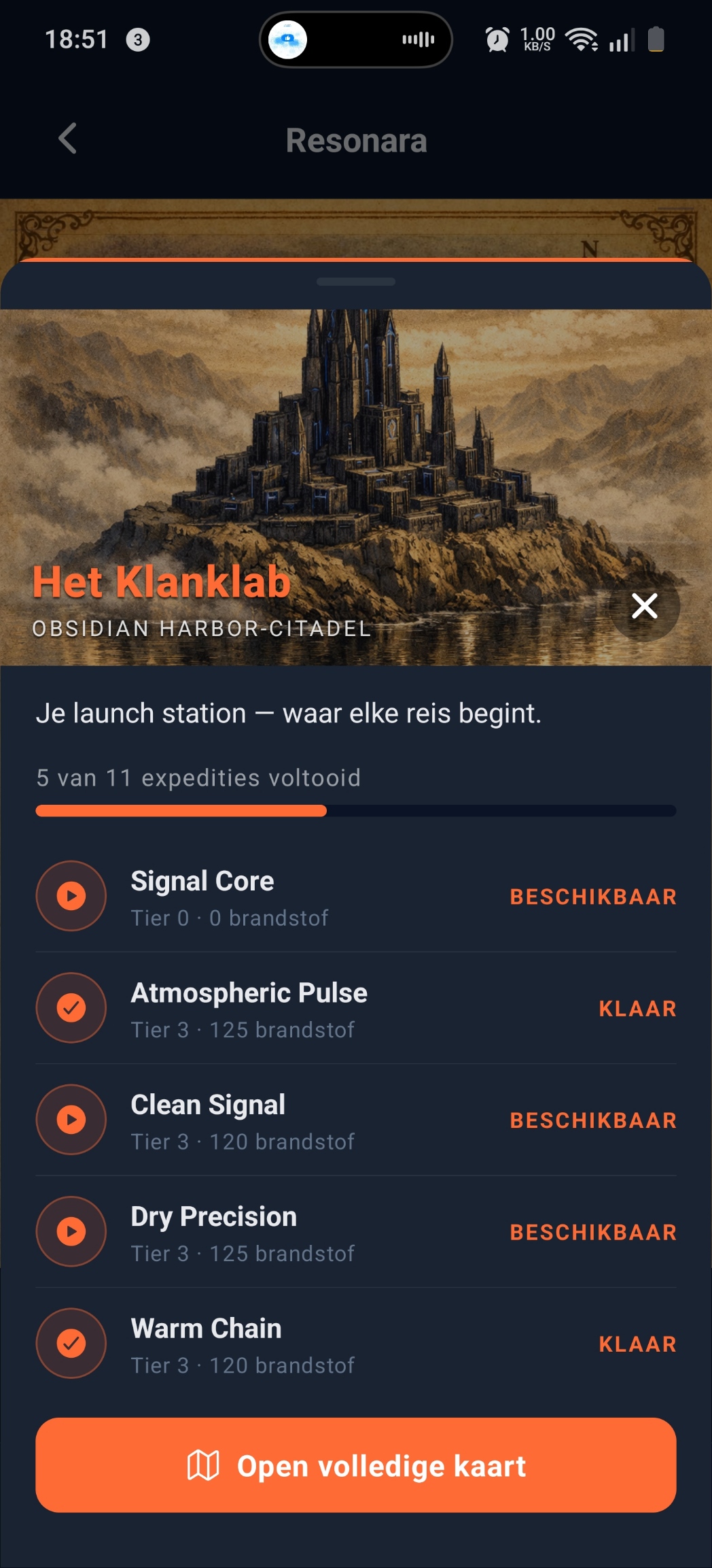 Het Klanklab, Obsidian Harbor-Citadel : illustration d'une citadelle fantasy, 5 expéditions sur 11 terminées, liste d'expéditions Signal Core / Atmospheric Pulse / Clean Signal / Dry Precision / Warm Chain avec paliers et coûts en carburant.